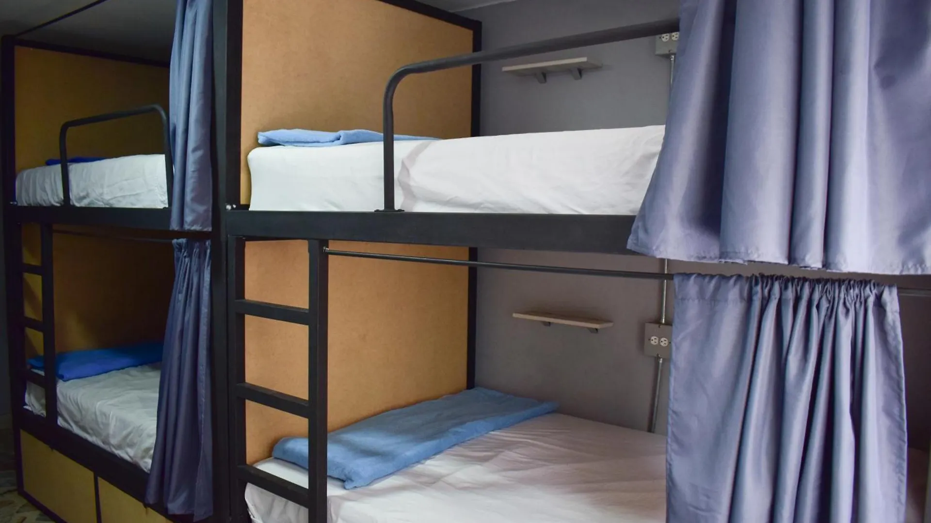 Viajero Hostel Medellin 0*,  Colombia