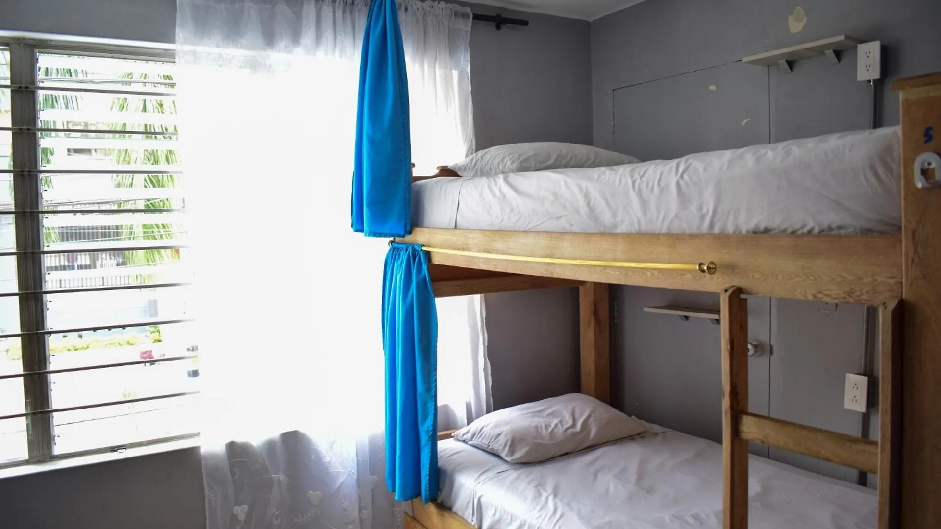 Πανσιόν Hostel Alma Nik Μεντεγίν